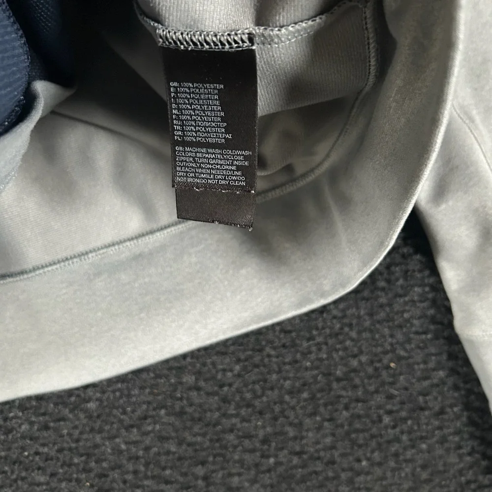 The North Face Mens S Hooded Full‎ Zip Jacket Navy Gray Athleisure Outdoor